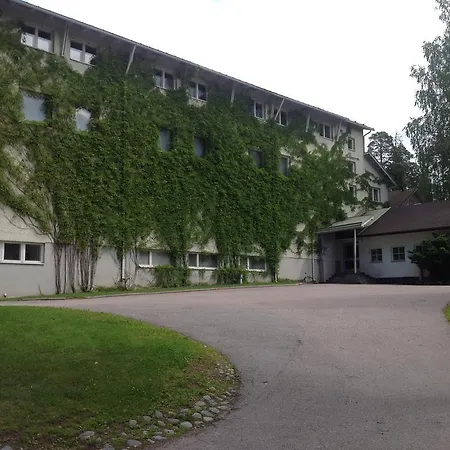 Solvalla Inn 2*